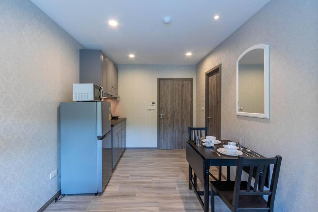 Title Naiyang Excellent Location With Pool View Apartment
